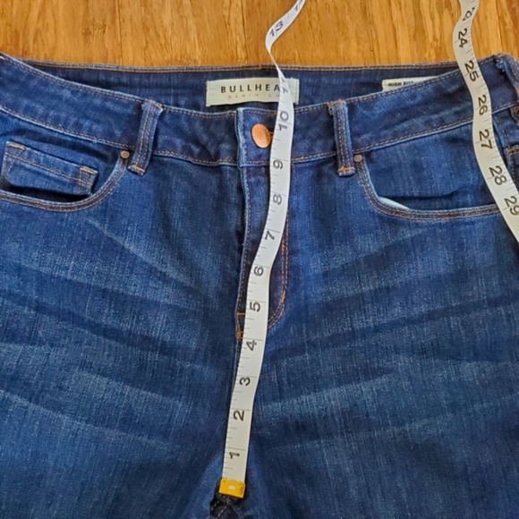 EUC Bullhead--High Rise Skinny Jeans - Picture 4 of 9